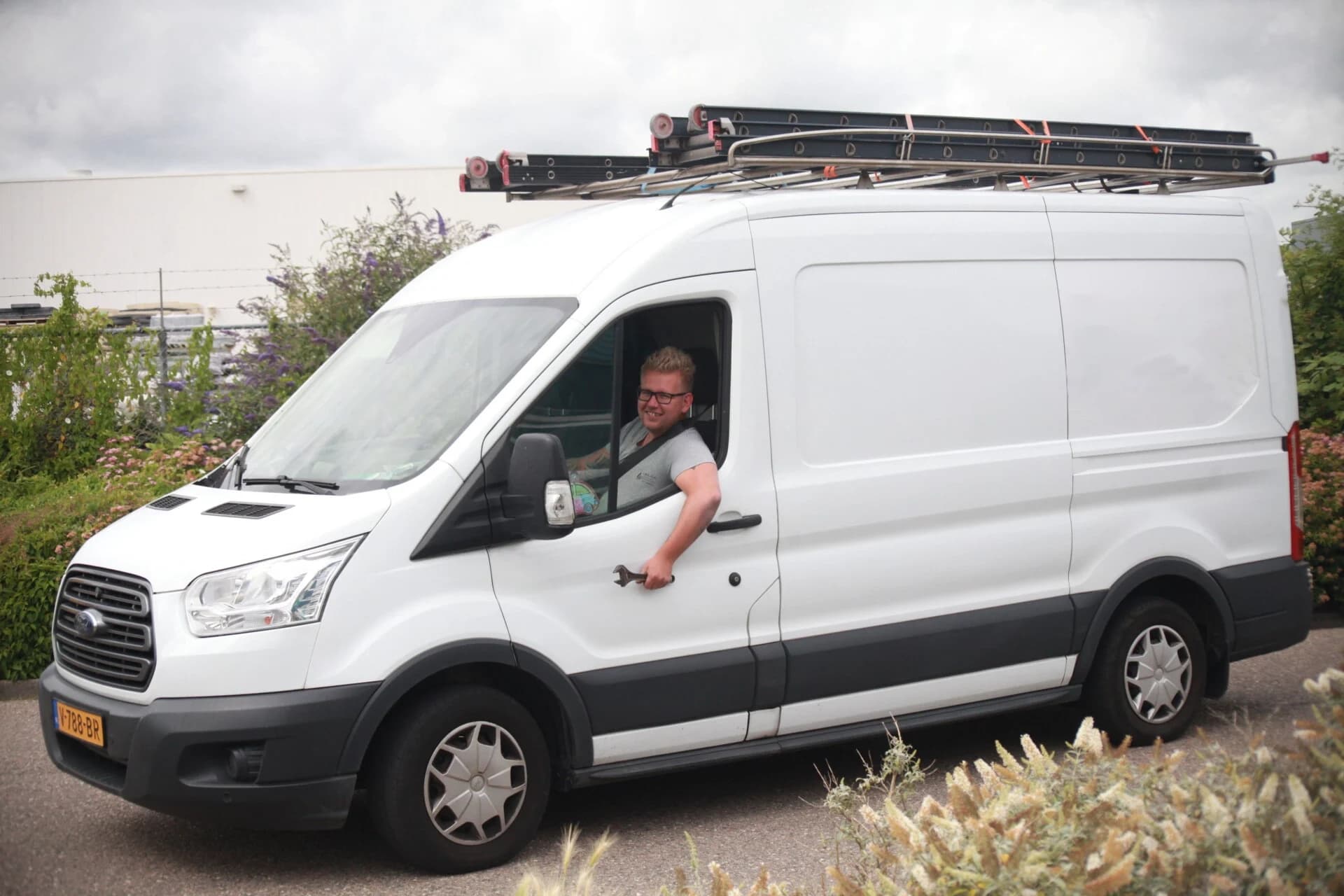 Technicien de service complet